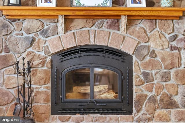 11518 REST DR, La Plata, MD 20646