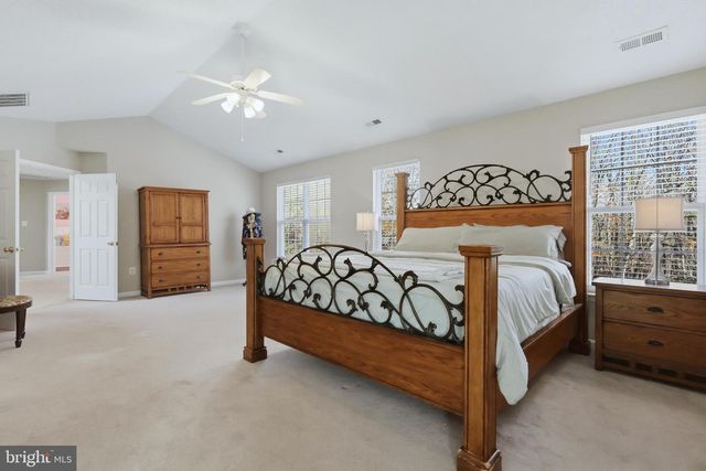 11518 REST DR, La Plata, MD 20646