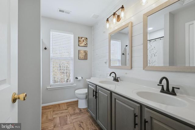 11518 REST DR, La Plata, MD 20646