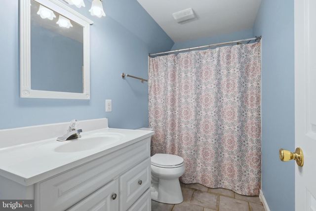 11518 REST DR, La Plata, MD 20646