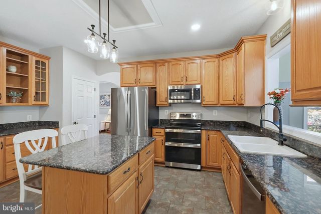 11518 REST DR, La Plata, MD 20646