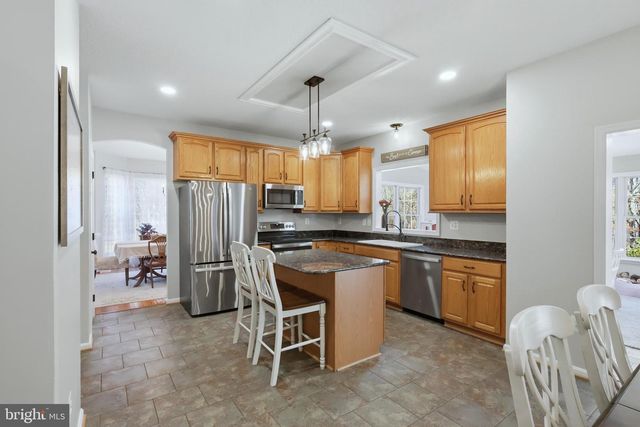 11518 REST DR, La Plata, MD 20646