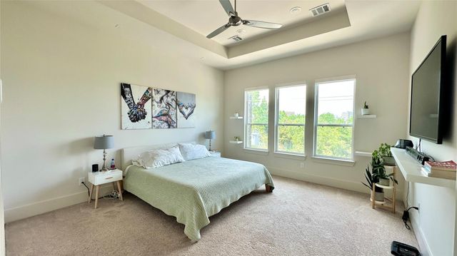 1216 W 21st Street, Houston, TX 77008