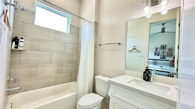 1216 W 21st Street, Houston, TX 77008