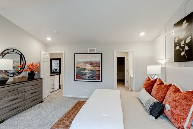 450 Bower Lane, Oswego, IL 60543