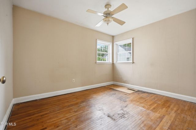 2004 Euclid Avenue, Bristol, VA 24201