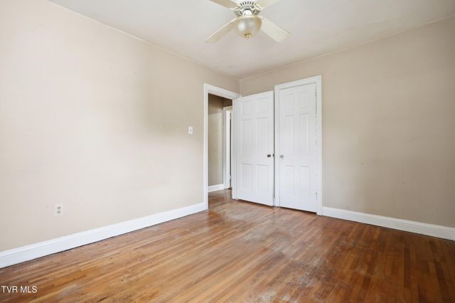 2004 Euclid Avenue, Bristol, VA 24201