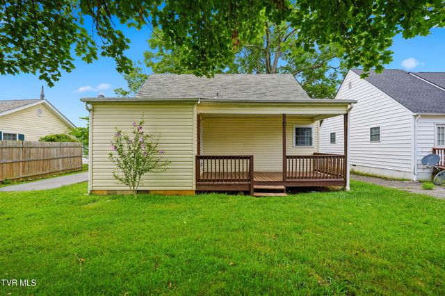 2004 Euclid Avenue, Bristol, VA 24201
