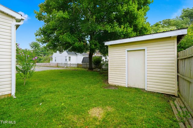 2004 Euclid Avenue, Bristol, VA 24201