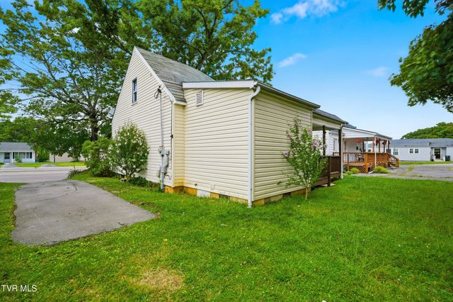 2004 Euclid Avenue, Bristol, VA 24201
