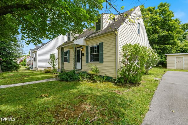 2004 Euclid Avenue, Bristol, VA 24201
