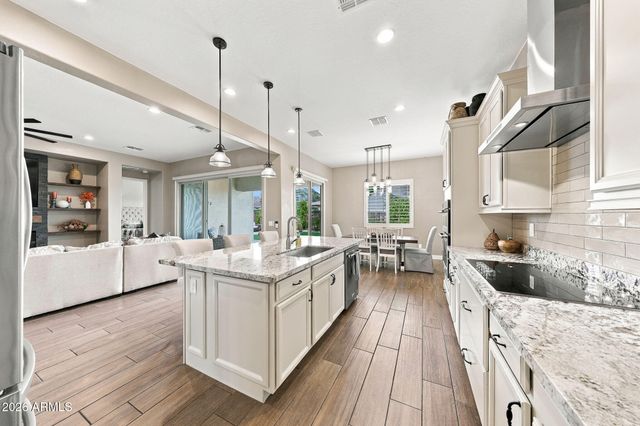 18204 W HOPE Drive, Goodyear, AZ 85338