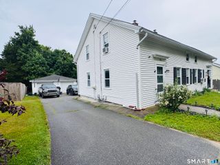 137 South Chestnut Street, Plainfield, CT 06374