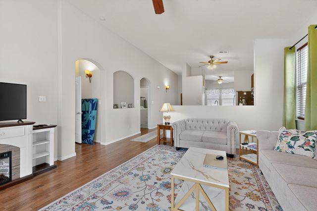 3401 Sun Mesa Street SW, Los Lunas, NM 87031