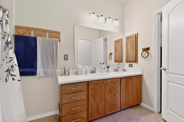 3401 Sun Mesa Street SW, Los Lunas, NM 87031