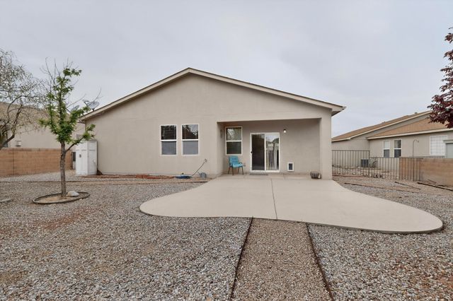 3401 Sun Mesa Street SW, Los Lunas, NM 87031