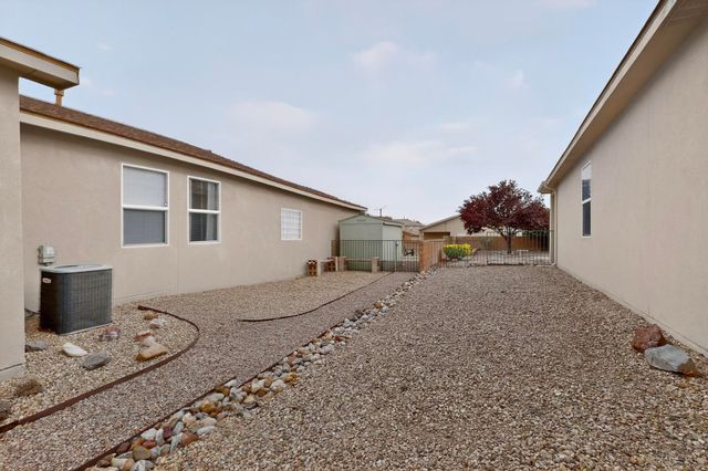 3401 Sun Mesa Street SW, Los Lunas, NM 87031