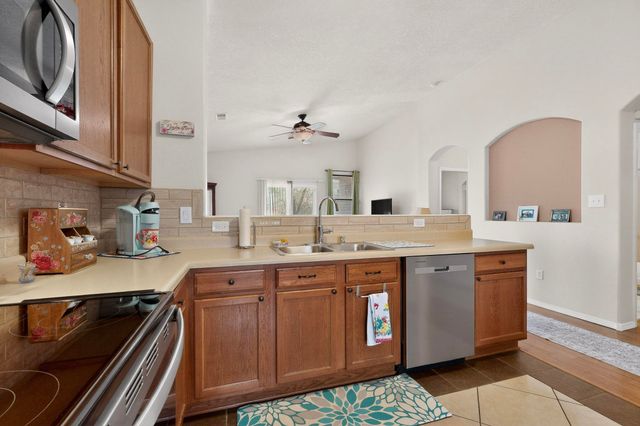 3401 Sun Mesa Street SW, Los Lunas, NM 87031