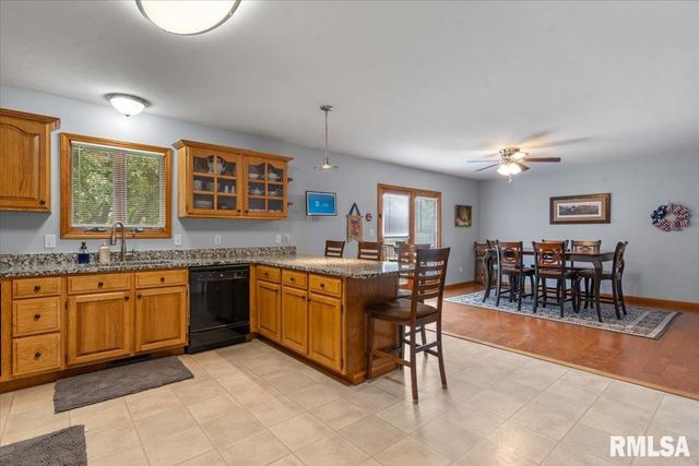 1530 SEQUOIA Drive, Chatham, IL 62629