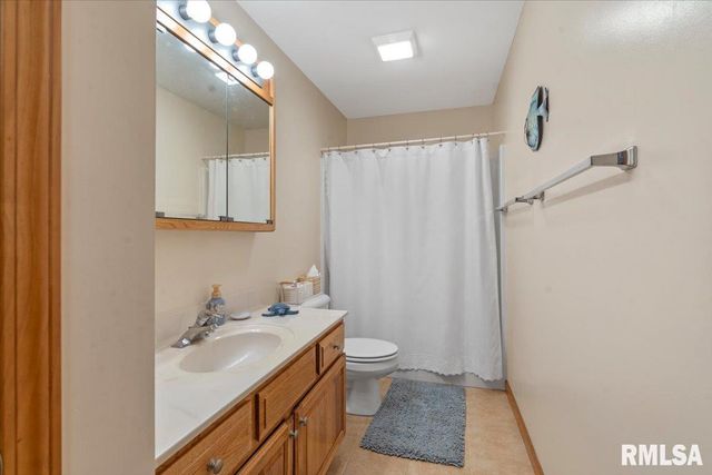 1530 SEQUOIA Drive, Chatham, IL 62629