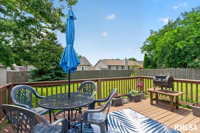 1530 SEQUOIA Drive, Chatham, IL 62629