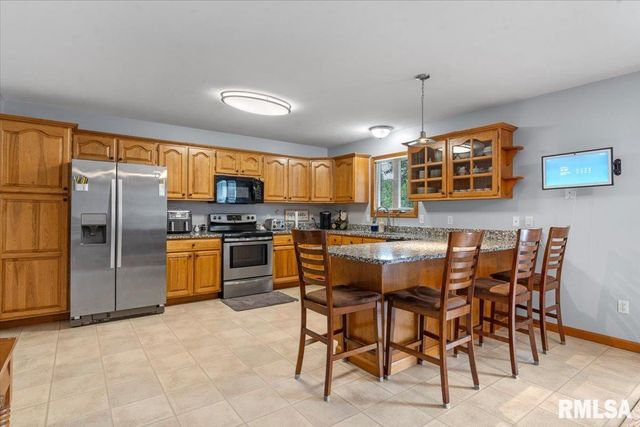 1530 SEQUOIA Drive, Chatham, IL 62629