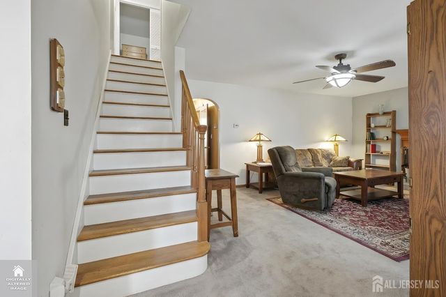 92 Silver Lake Avenue, Edison, NJ 08817