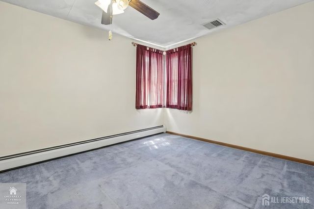 92 Silver Lake Avenue, Edison, NJ 08817