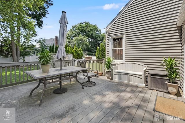 92 Silver Lake Avenue, Edison, NJ 08817