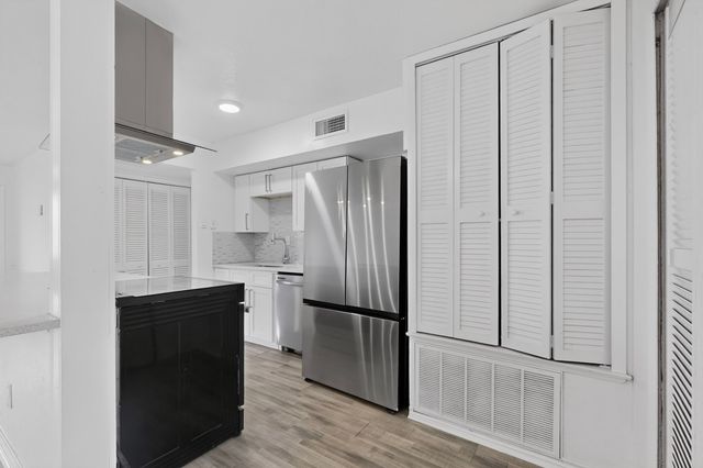 2942 Candlewick Lane, Farmers Branch, TX 75234
