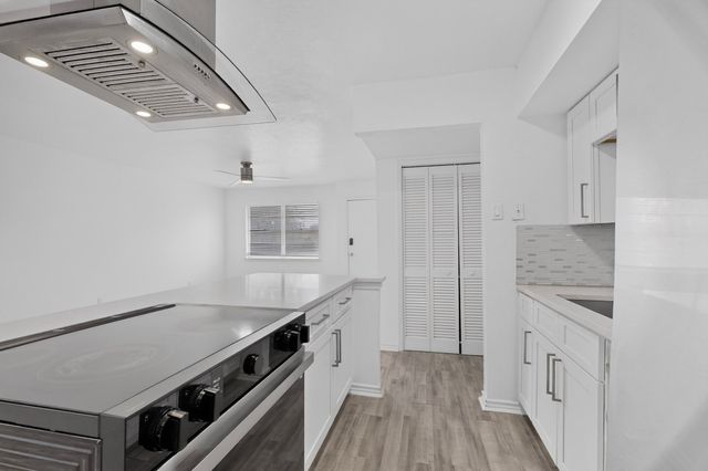 2942 Candlewick Lane, Farmers Branch, TX 75234