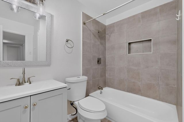 2942 Candlewick Lane, Farmers Branch, TX 75234