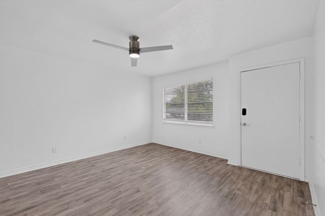 2942 Candlewick Lane, Farmers Branch, TX 75234