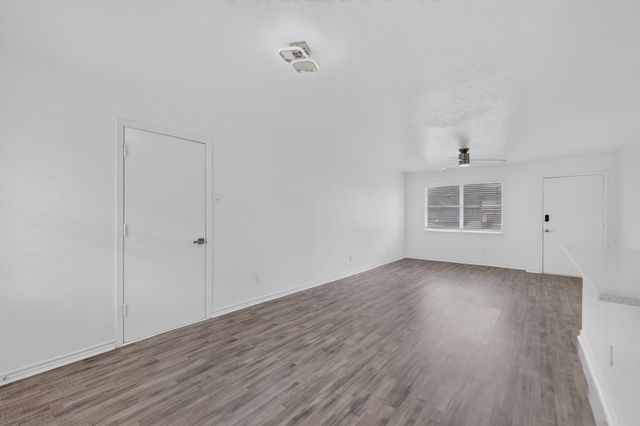 2942 Candlewick Lane, Farmers Branch, TX 75234