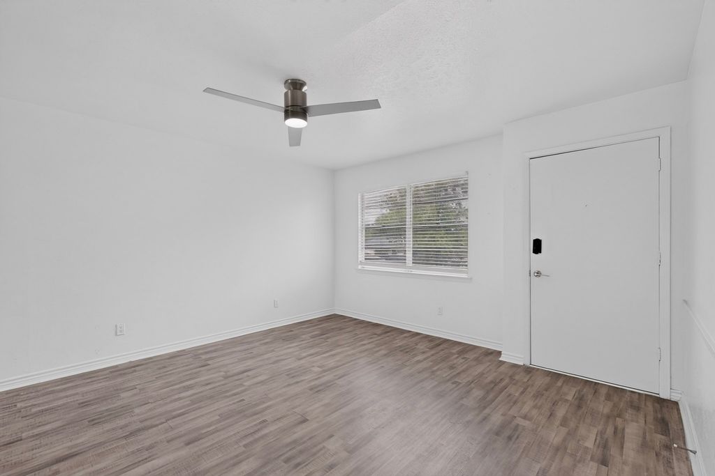 2942 Candlewick Lane, Farmers Branch, TX 75234 — photo 4