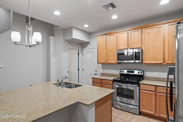 2442 E Emerald Moon Drive, Tucson, AZ 85718