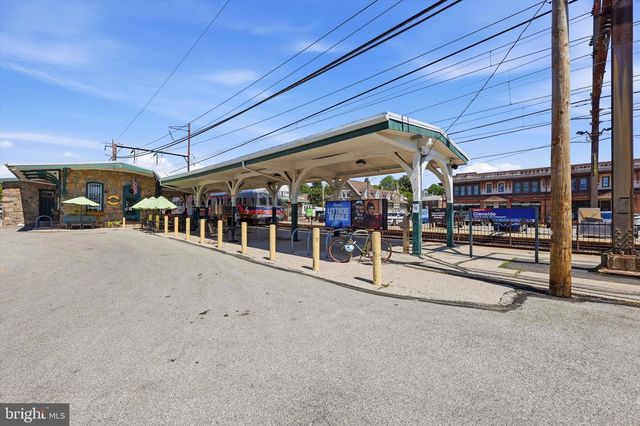 406 W GLENSIDE AVE, Glenside, PA 19038