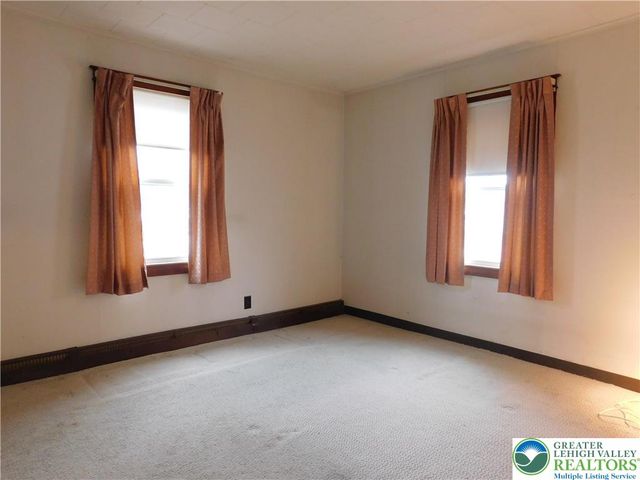 1037 Maple Street, Bethlehem City, PA 18018