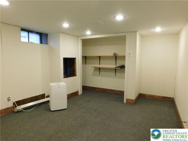 1037 Maple Street, Bethlehem City, PA 18018