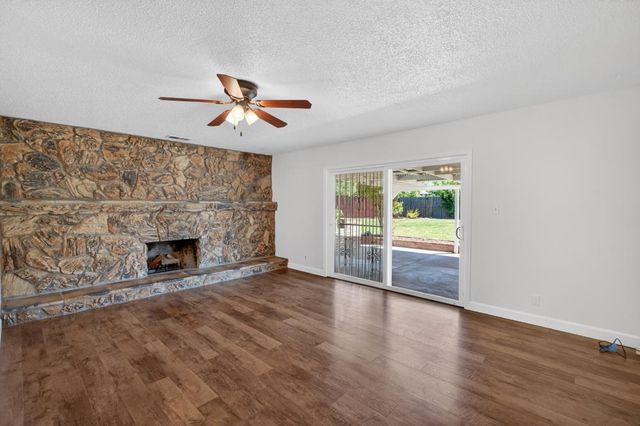 6933 Arvada Ct, Sacramento, CA 95828