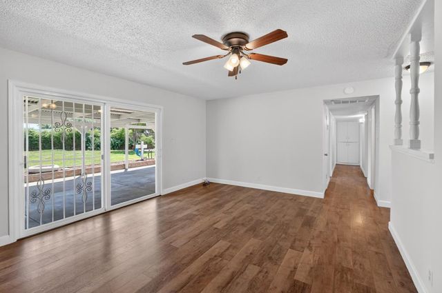 6933 Arvada Ct, Sacramento, CA 95828
