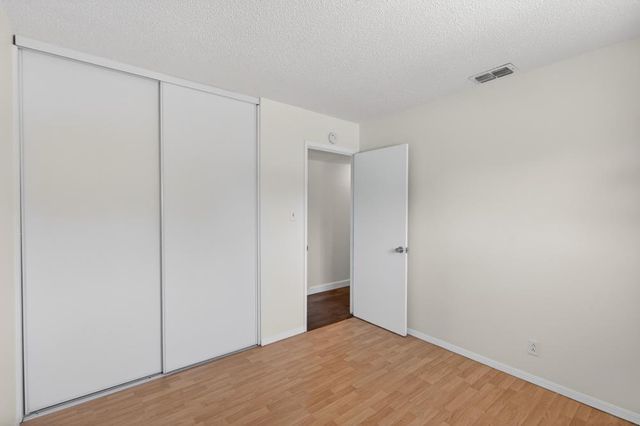 6933 Arvada Ct, Sacramento, CA 95828