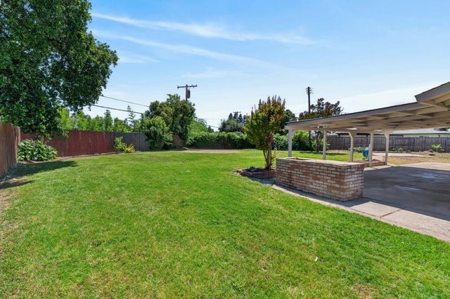 6933 Arvada Ct, Sacramento, CA 95828