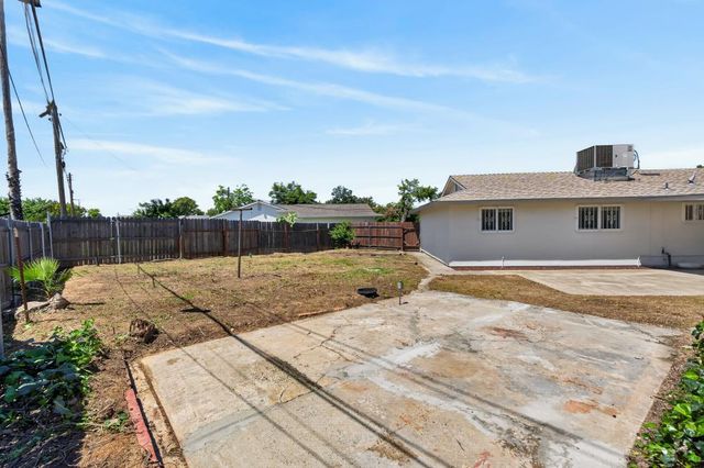 6933 Arvada Ct, Sacramento, CA 95828