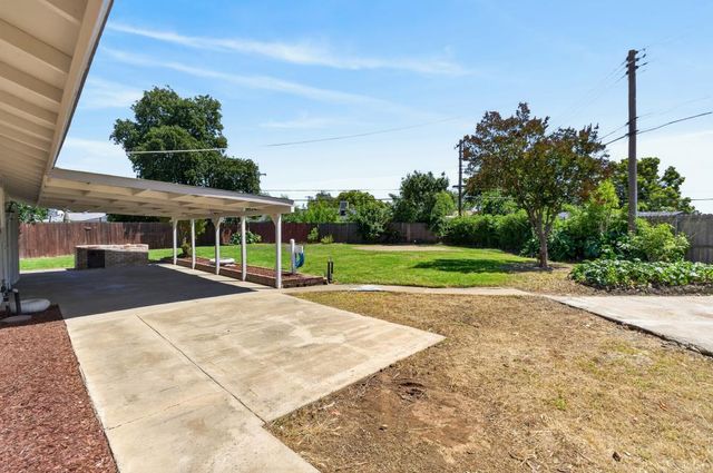 6933 Arvada Ct, Sacramento, CA 95828