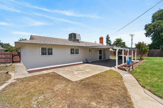 6933 Arvada Ct, Sacramento, CA 95828