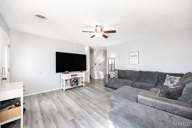 511 Zenk Road, Troy, IL 62294