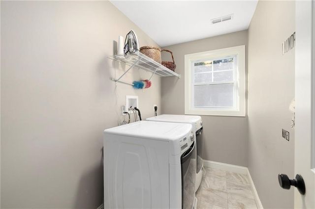 15 Victoria Lane, Scituate, RI 02831