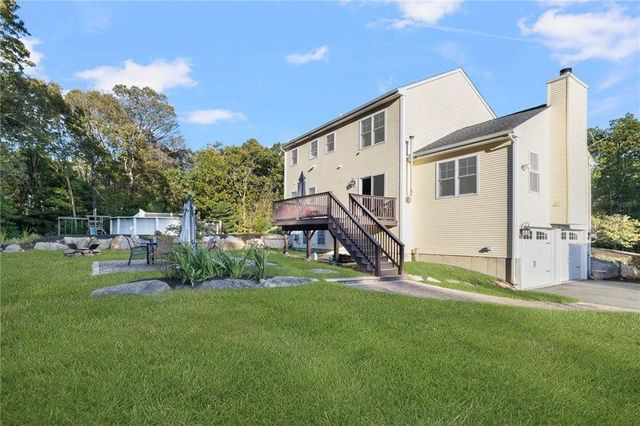 15 Victoria Lane, Scituate, RI 02831