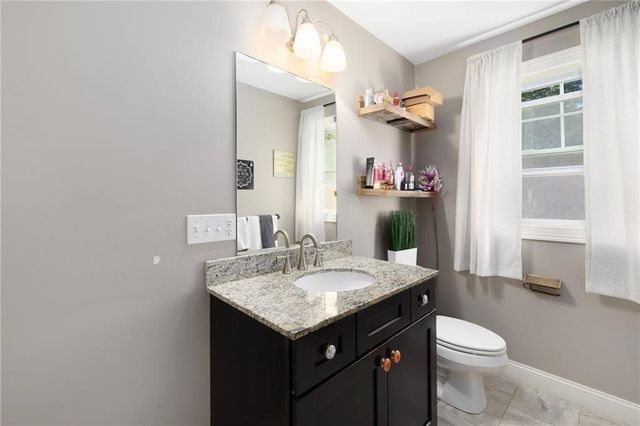 15 Victoria Lane, Scituate, RI 02831